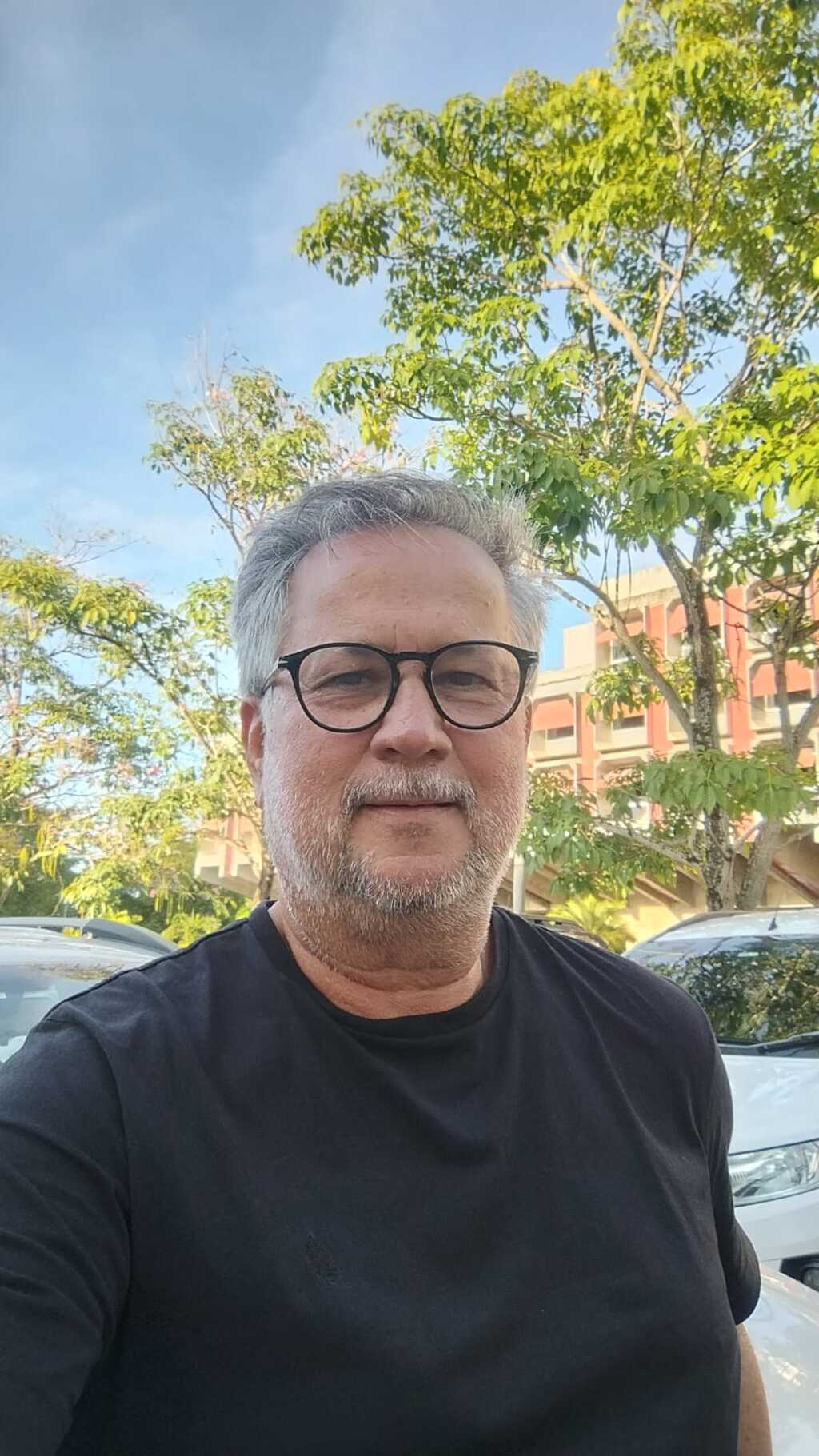 Cooperativismo surge como saída para crise do cacau, defende Fausto Pinheiro